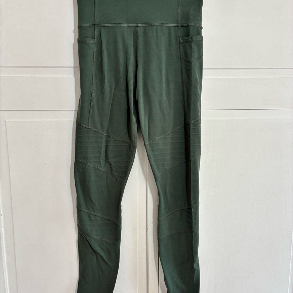 Athleta Sage Green Leggings